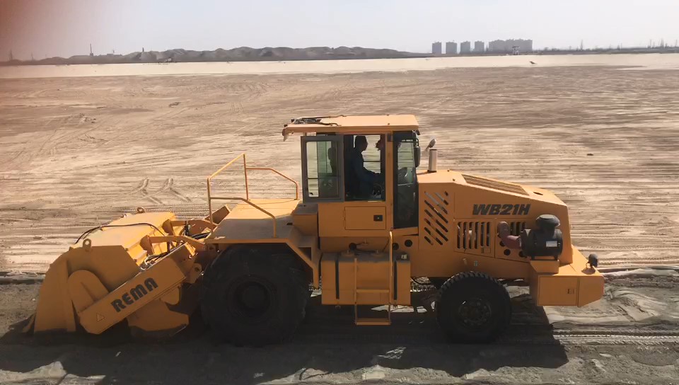 WB21H，蘭州機場路拌機灰土拌和